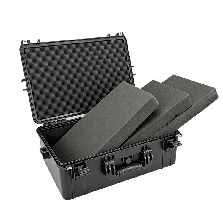 Ütésálló szivacsos kemény dobozba épített